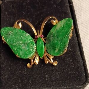 Bright Green Carved Jade Butterfly Brooch Set In 14k Gold, Pristine Condition!